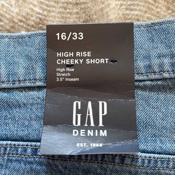 GAP High Rise Cheeky Short, 16/33 - Picture 8 of 11